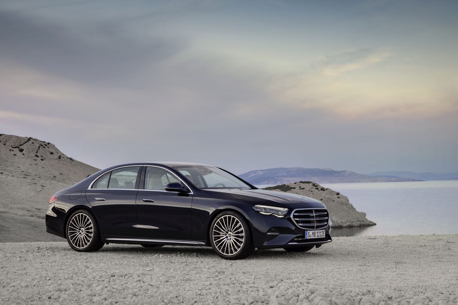 Mercedes-Benz E-class (W214) E 220d (197 Hp) MHEV 4MATIC 9G-TRONIC